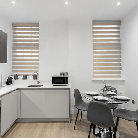 Welcoming And Spacious Apartment- Excellent Location London Exterior photo